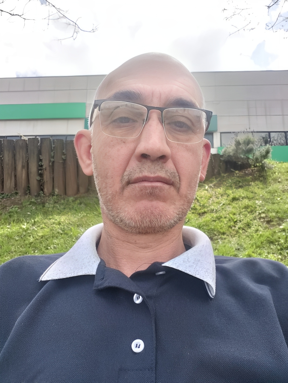 ORLANDO HOLOVATI