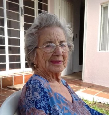 IRENE PENTEADO DE ALMEIDA
