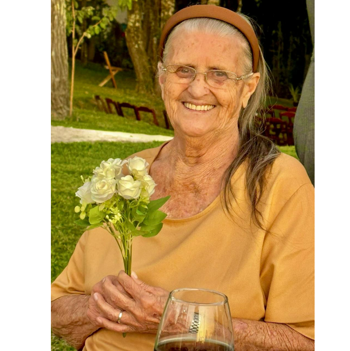 MARIA CORREIA MARTINS