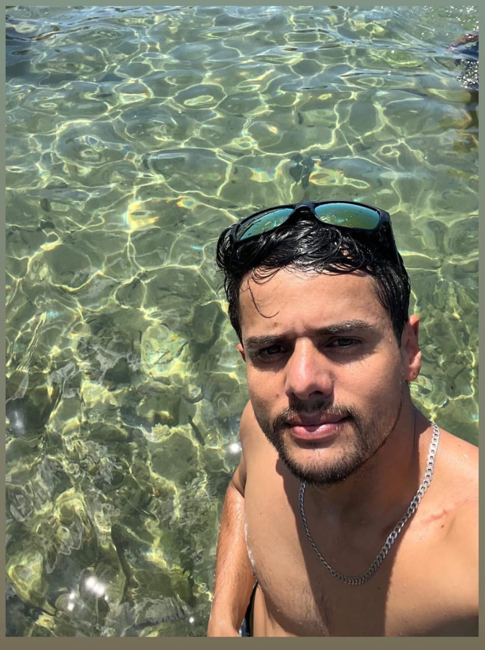 ALEX FERNANDES