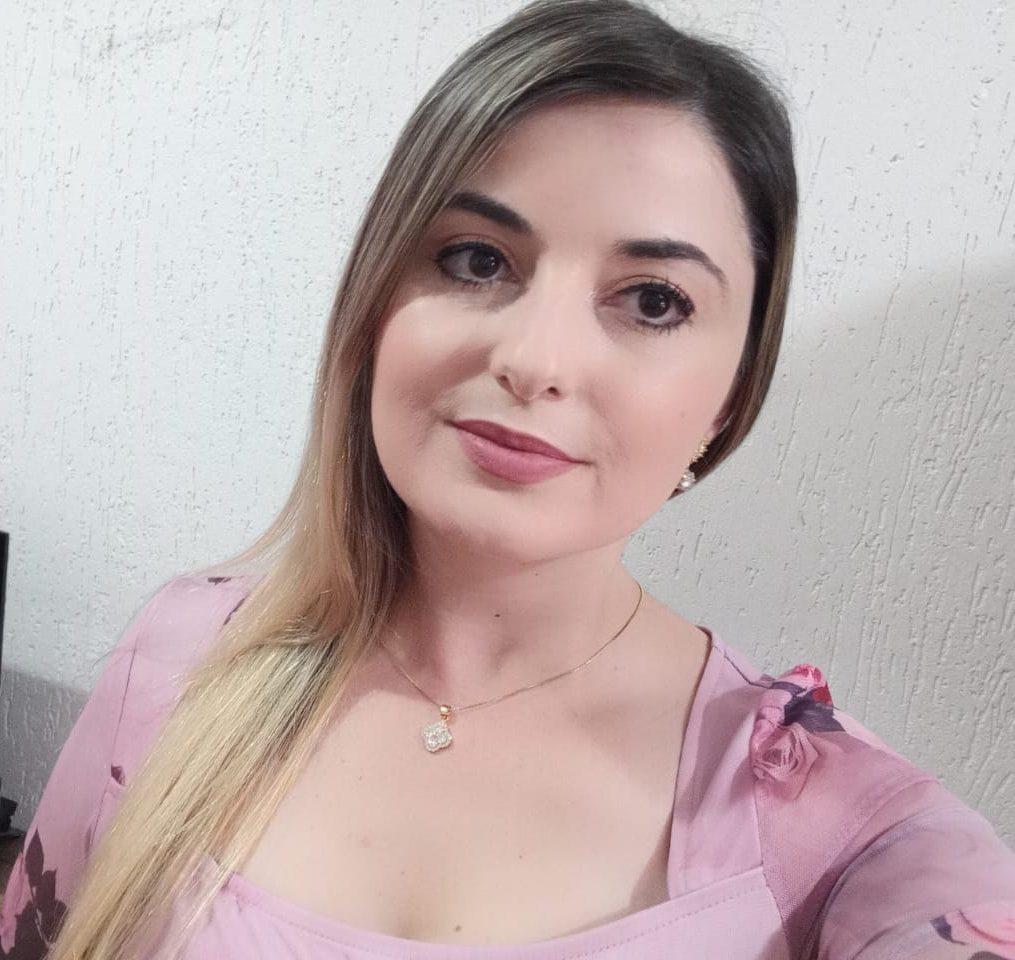 THAIS CAROLINA ANDRADE